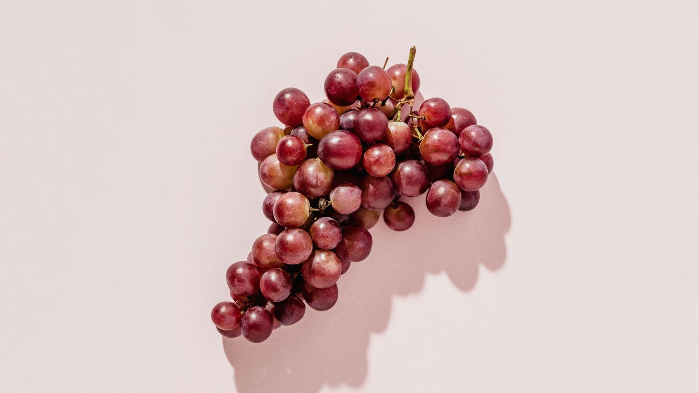 Are Grapes Keto? The Impact on Ketosis and Carb Count of Grapes