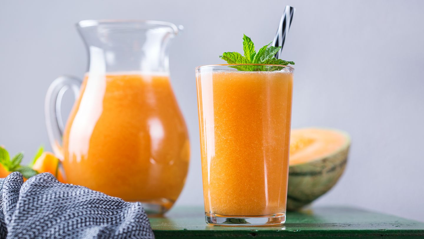 Fight Rheumatoid Arthritis Inflammation With Papaya Carrot Juice Remedies