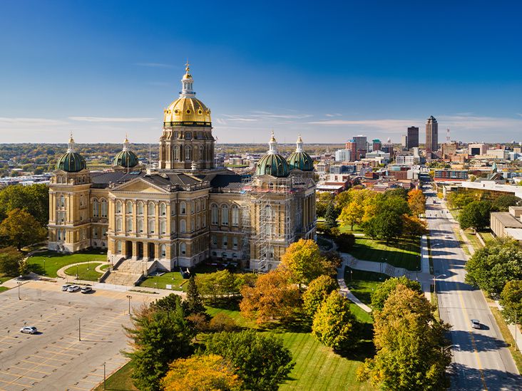 Medicare in Iowa: Plans, Eligibility, and Resources